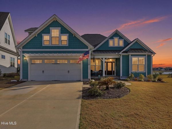 566 Moss Lake Lane, Holly Ridge, NC 28445