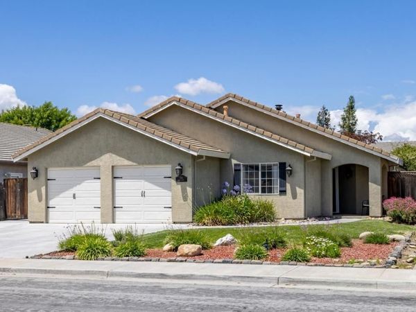750 Ruger Court , Hollister, CA 95023