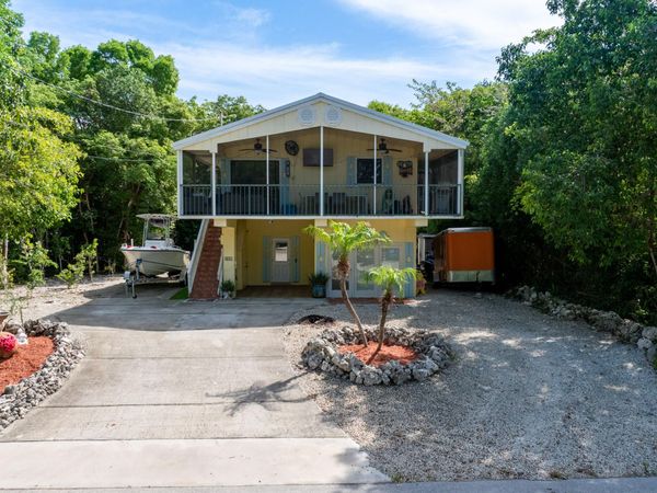 411 Mahogany Avenue, KEY LARGO, FL 33037