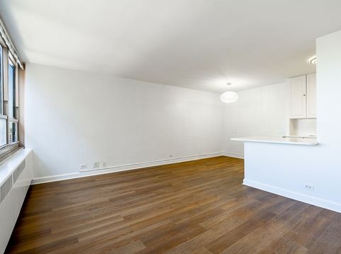 Main Photo