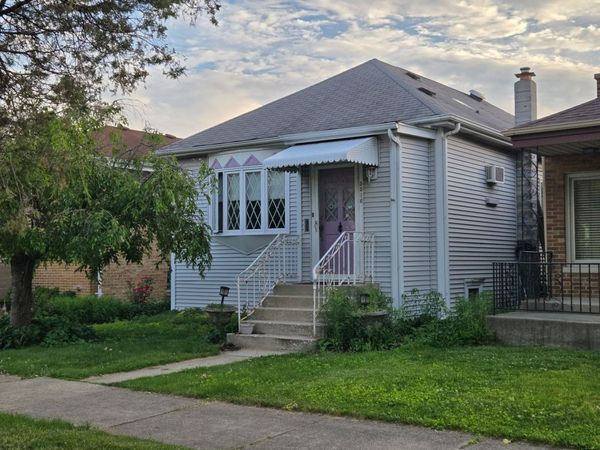 5516 N Natchez Avenue , Chicago, IL 60656
