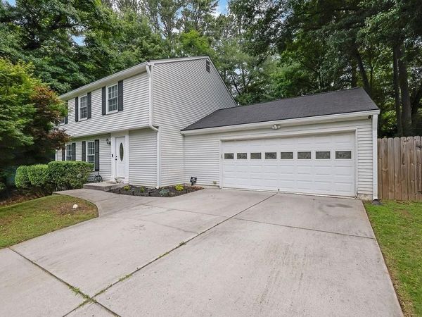 9665 N Pond Circle, Roswell, GA 30076
