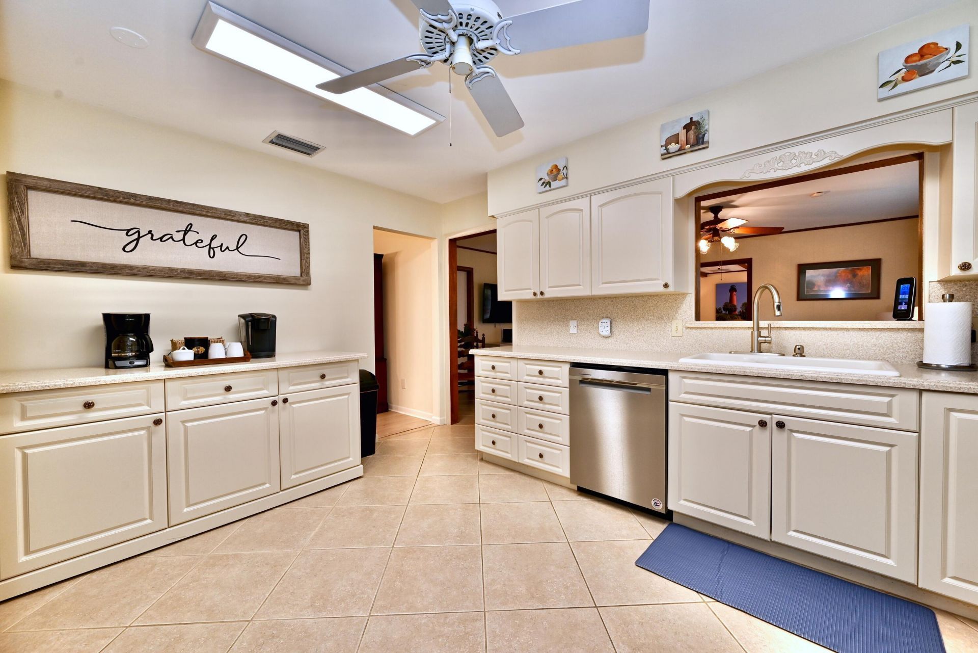 129 Alhambra Place, West Palm Beach, FL 33405 Photo
