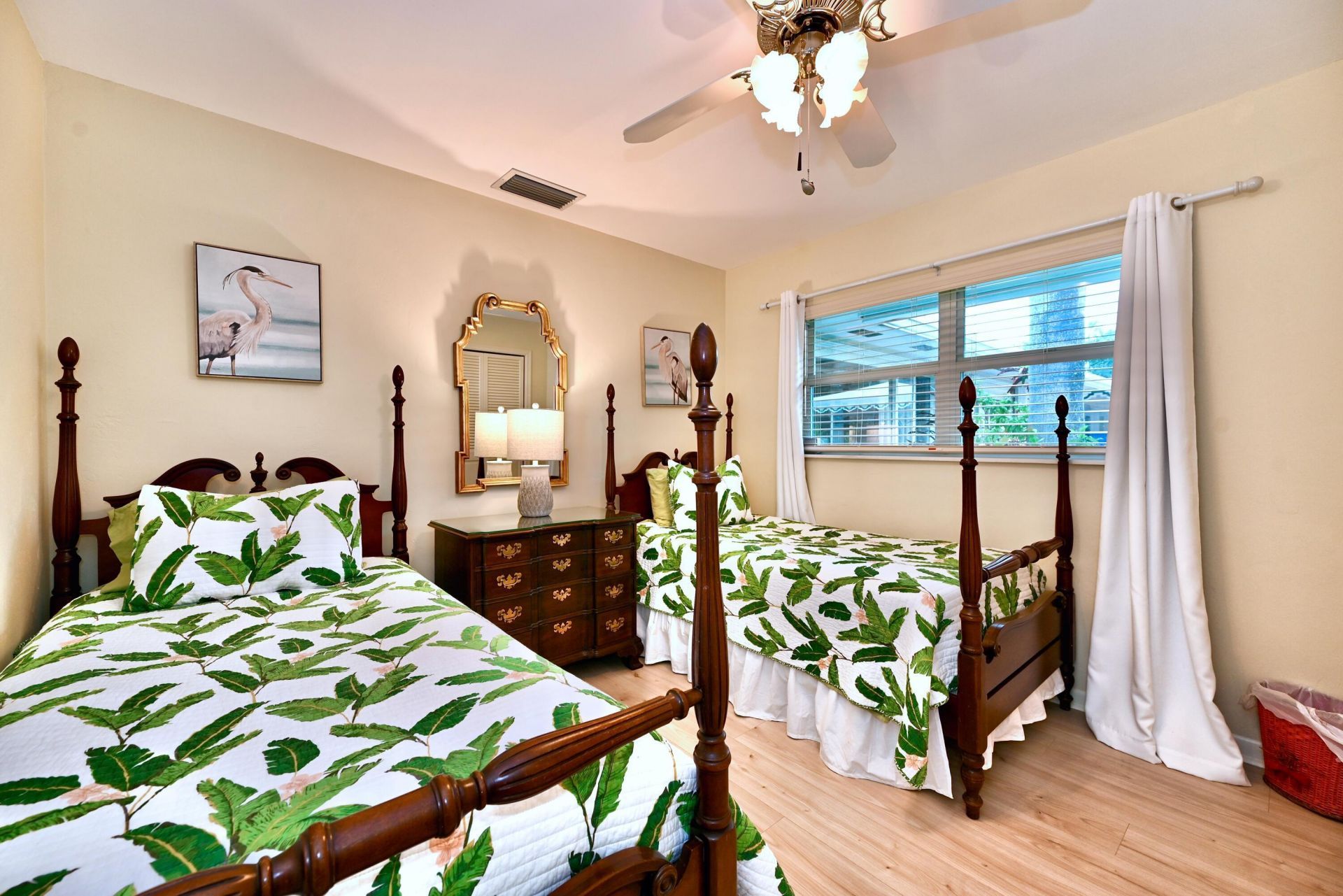 129 Alhambra Place, West Palm Beach, FL 33405 Photo