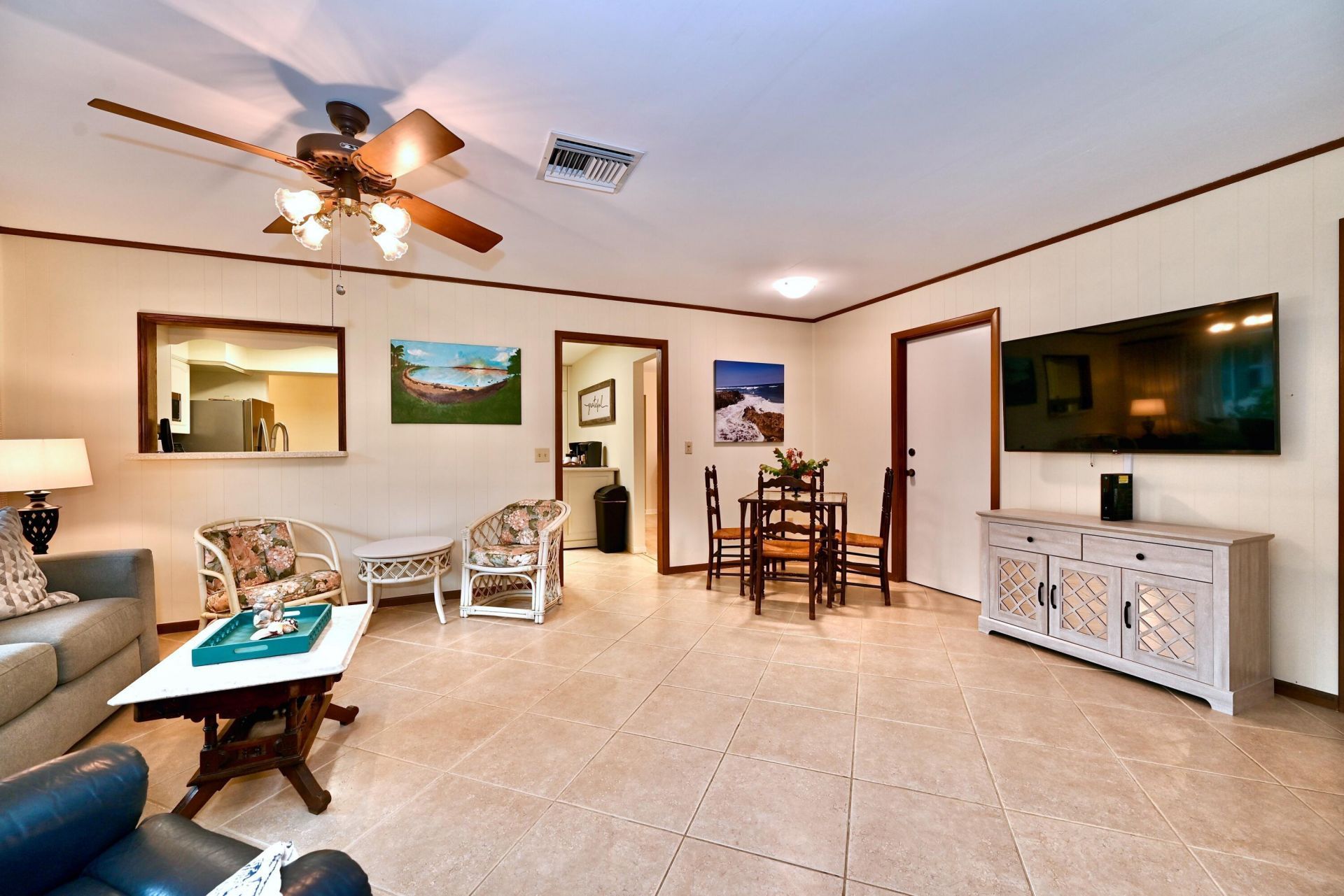 129 Alhambra Place, West Palm Beach, FL 33405 Photo
