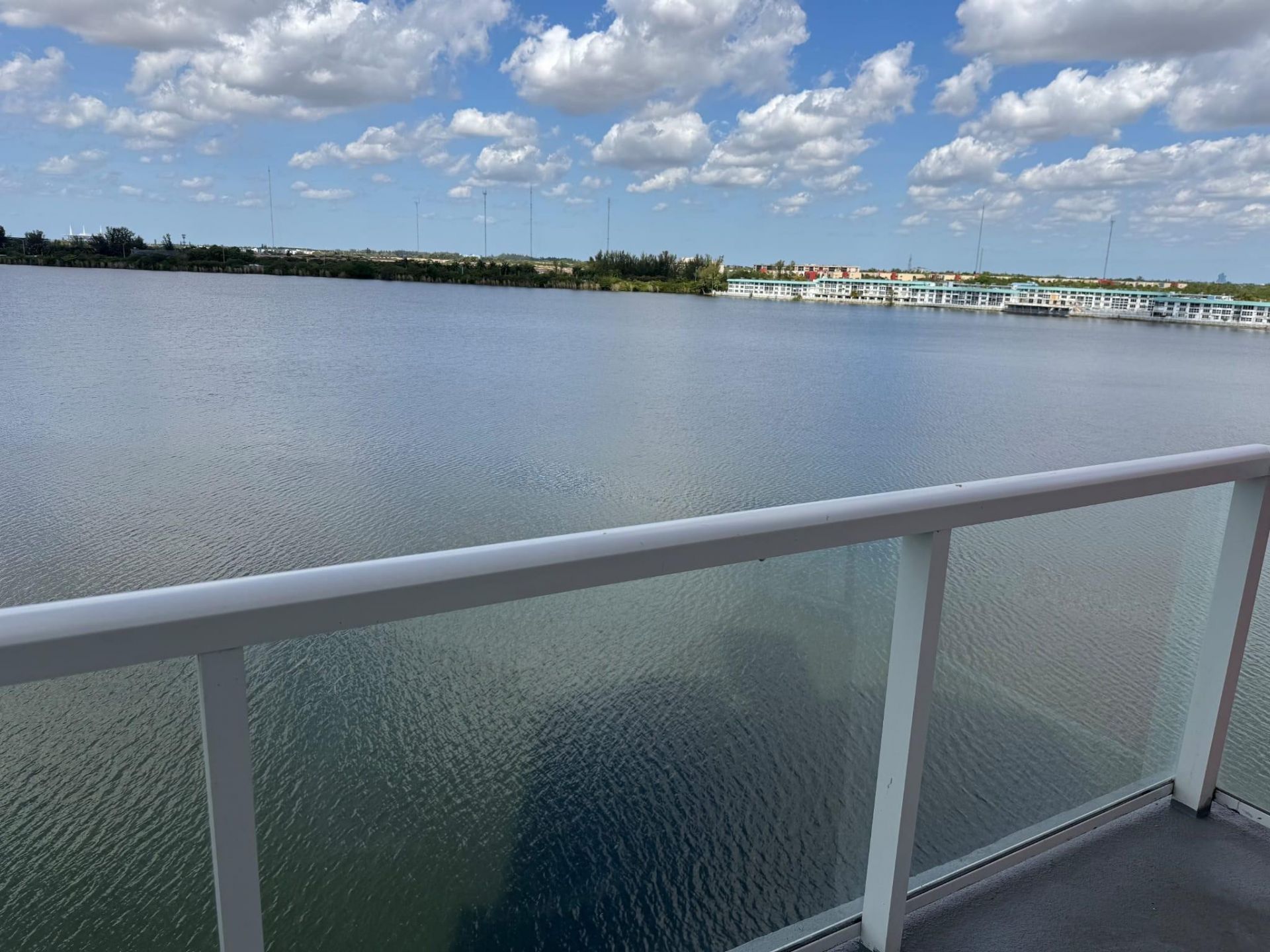 1301 NE Miami Gardens Drive, Unit 605w, Miami, FL 33179 Photo