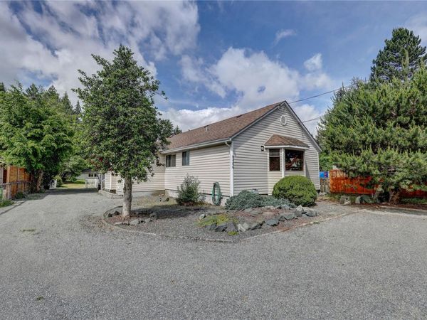 9486 Chemainus Rd, Chemainus, BC V0R 1K5