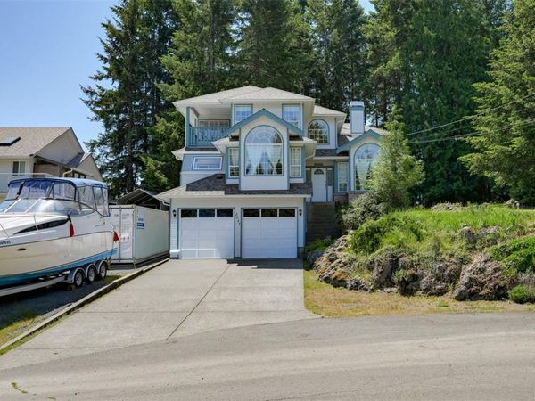2312 San Juan Pl, Shawnigan Lake, BC V8H 2E6
