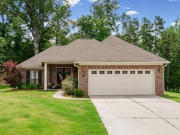2010 Pebble Creek, Oxford, MS 38655