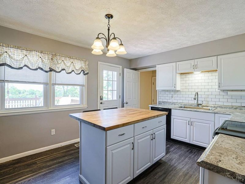 580 Beissinger Road, St Clair Twp, OH 45013 Photo 9