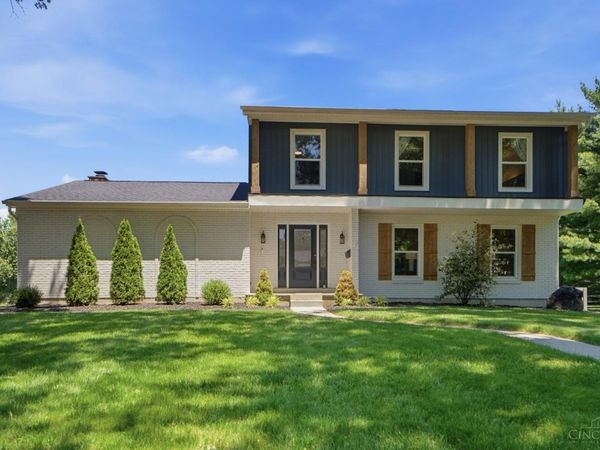 9860 Delray Drive, Montgomery, OH 45242