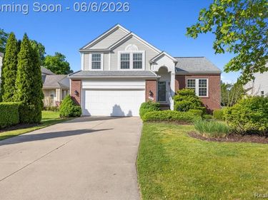 989 Callaway Court, Oceola Twp, MI 48843