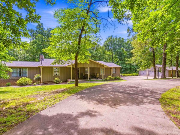 158 Jennifer Cir, Rogersville, AL 35652