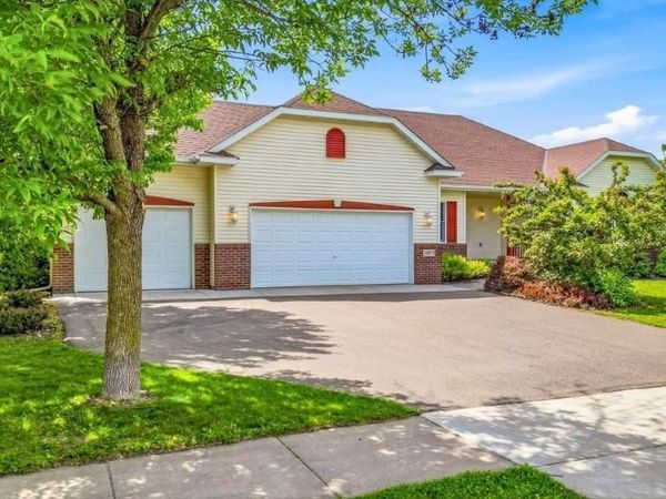 29673 Shoreview Circle, Lindstrom, MN 55045