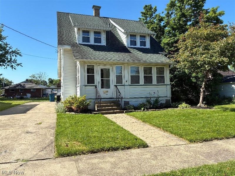 319 foesythe Avenue, Girard, OH 44420 Photo 1
