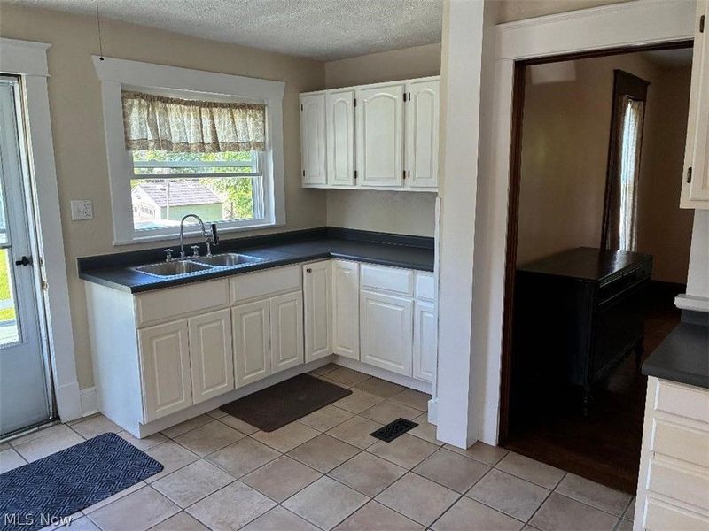 319 foesythe Avenue, Girard, OH 44420 Photo 6