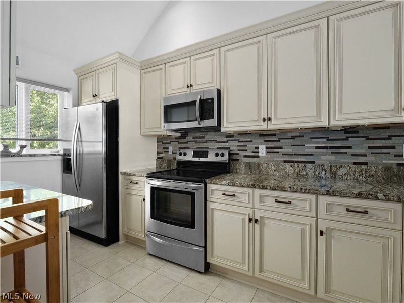 179 Marina Point Drive, Sandusky, OH 44870 Photo 15