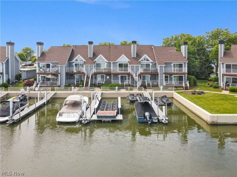 179 Marina Point Drive, Sandusky, OH 44870 Photo 2
