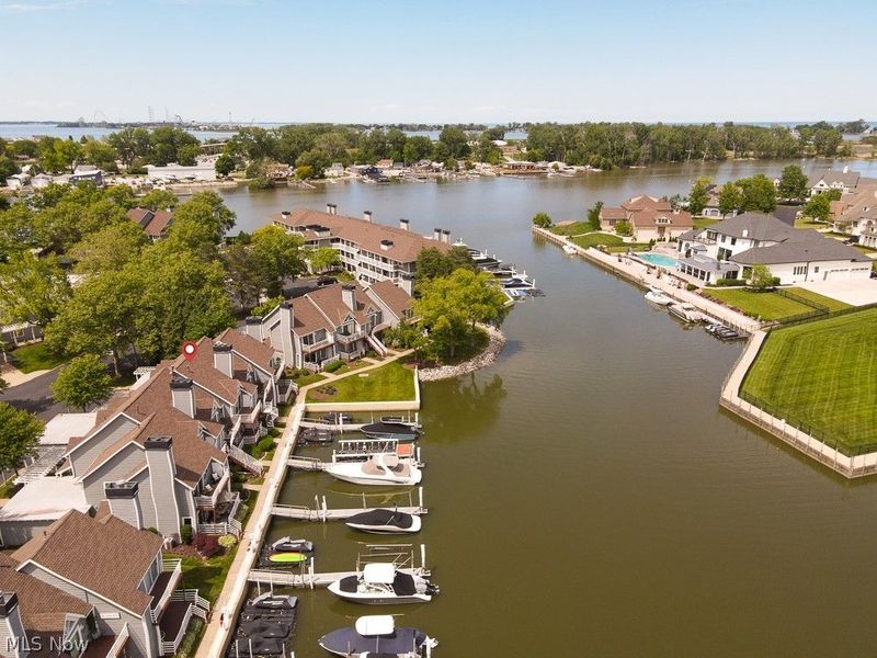 179 Marina Point Drive, Sandusky, OH 44870 Photo 8