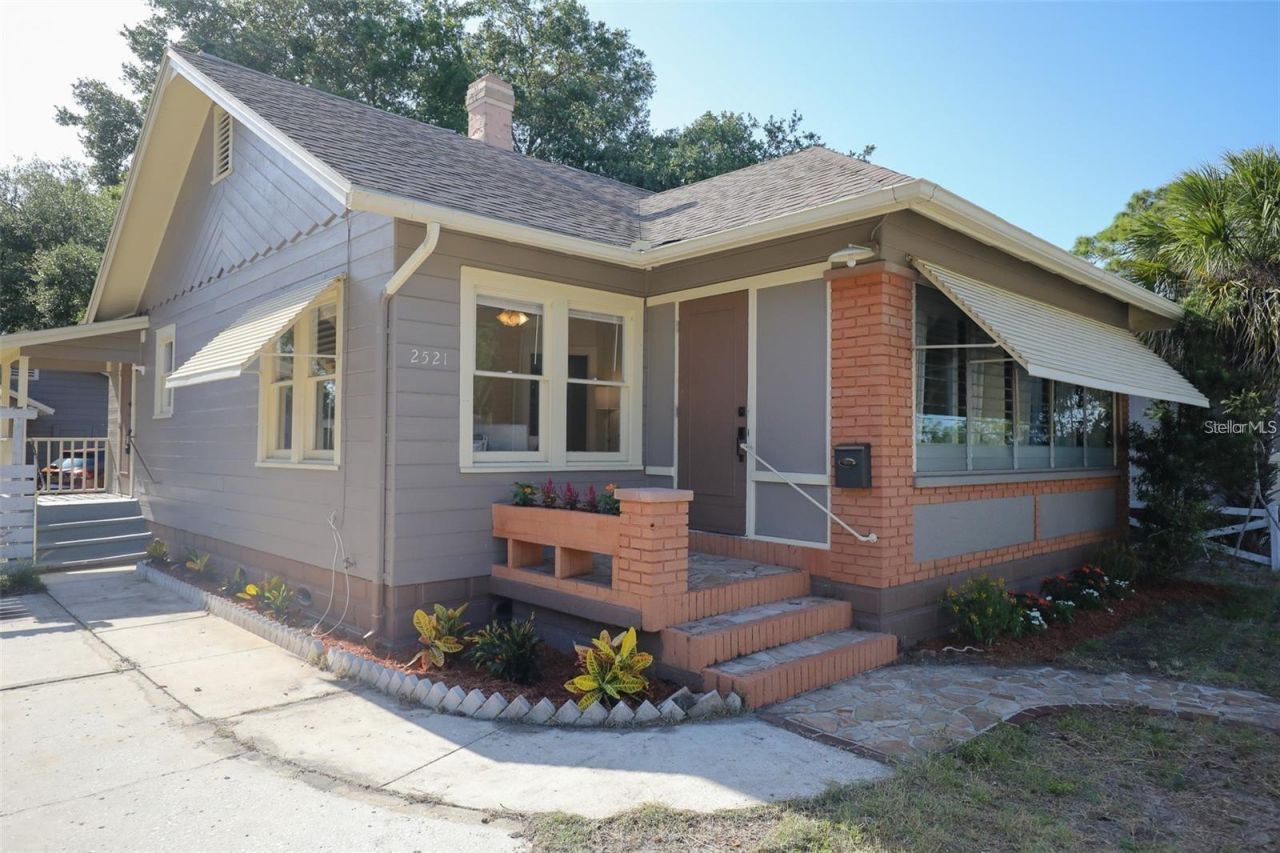 2521 4th Street S, Saint Petersburg, FL 33705 Photo