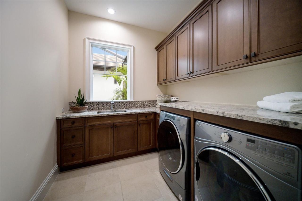 19433 Newlane Place, Bradenton, FL 34202 Photo