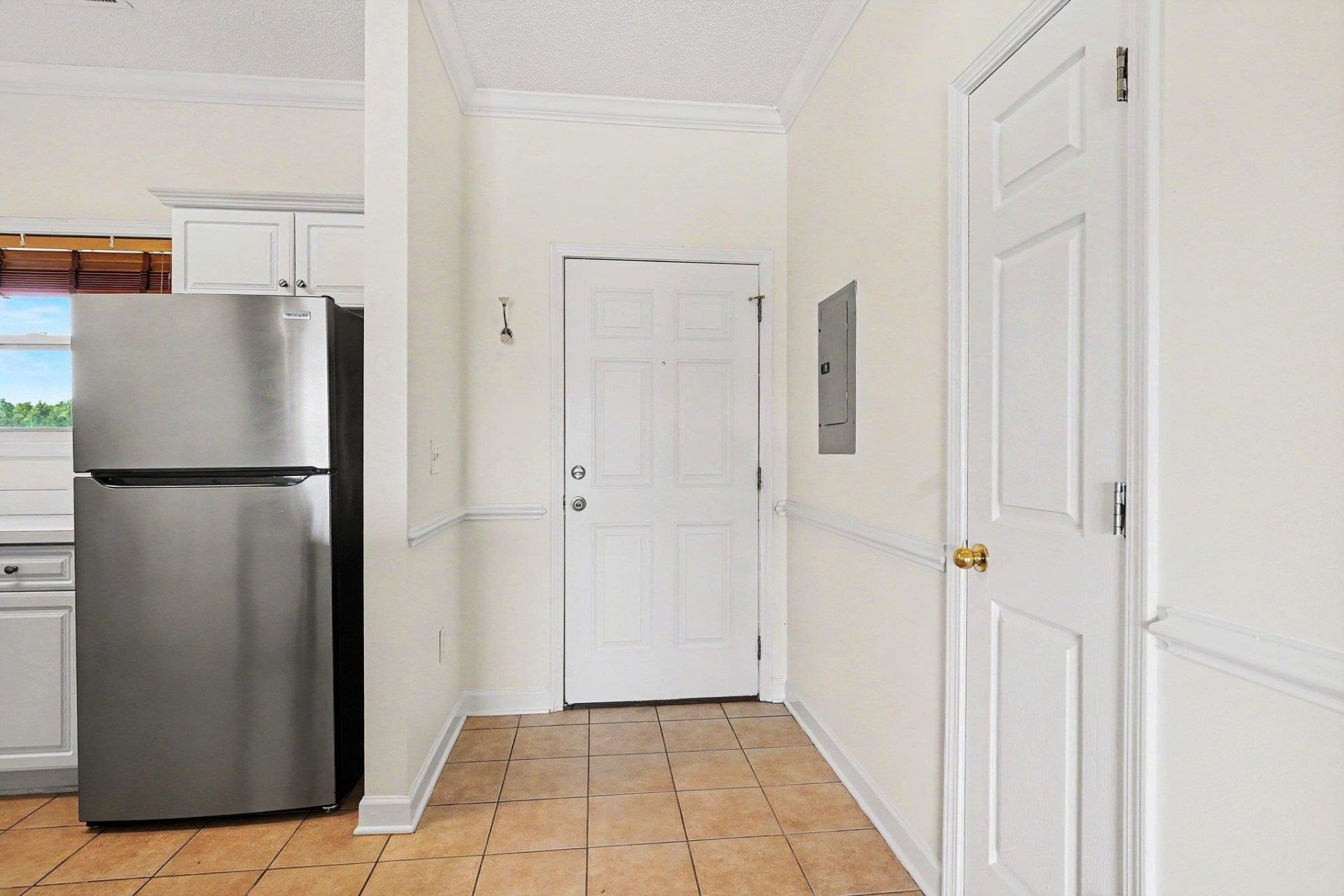 701 Salleyport Dr. Photo 4
