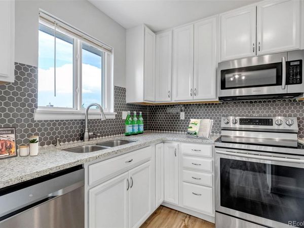 1589 S Lewiston Street , Aurora, CO 80017