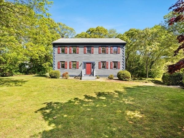 30 Seabreeze Dr, Bourne, MA 02532