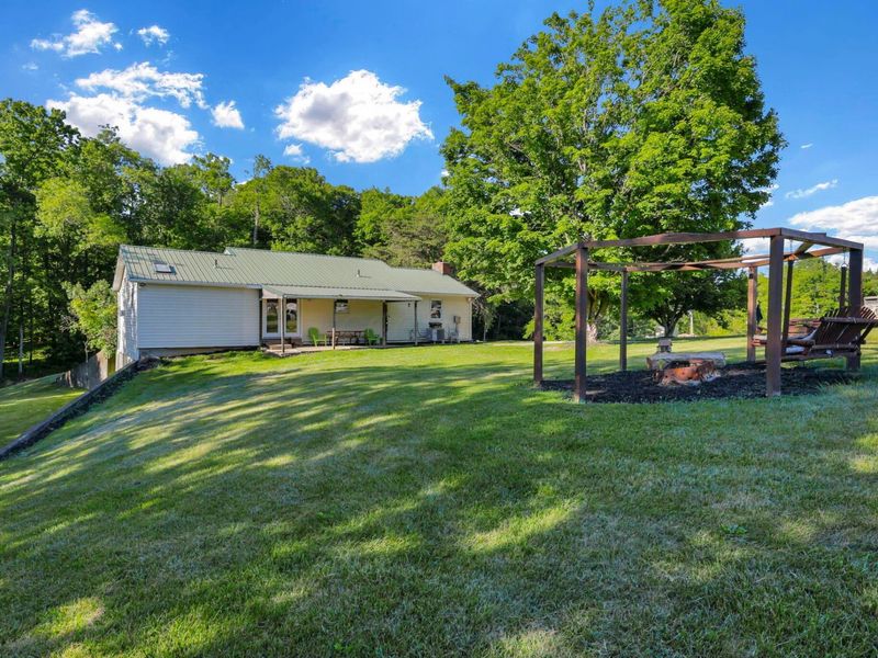 10951 Graffis Road SE, Bremen, OH 43107 Photo 5