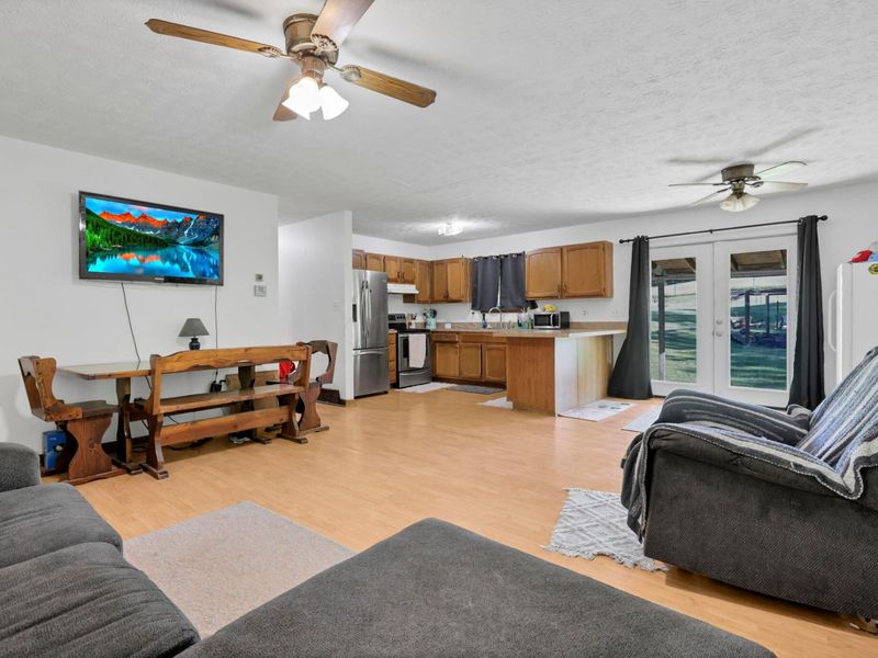 10951 Graffis Road SE, Bremen, OH 43107 Photo 7