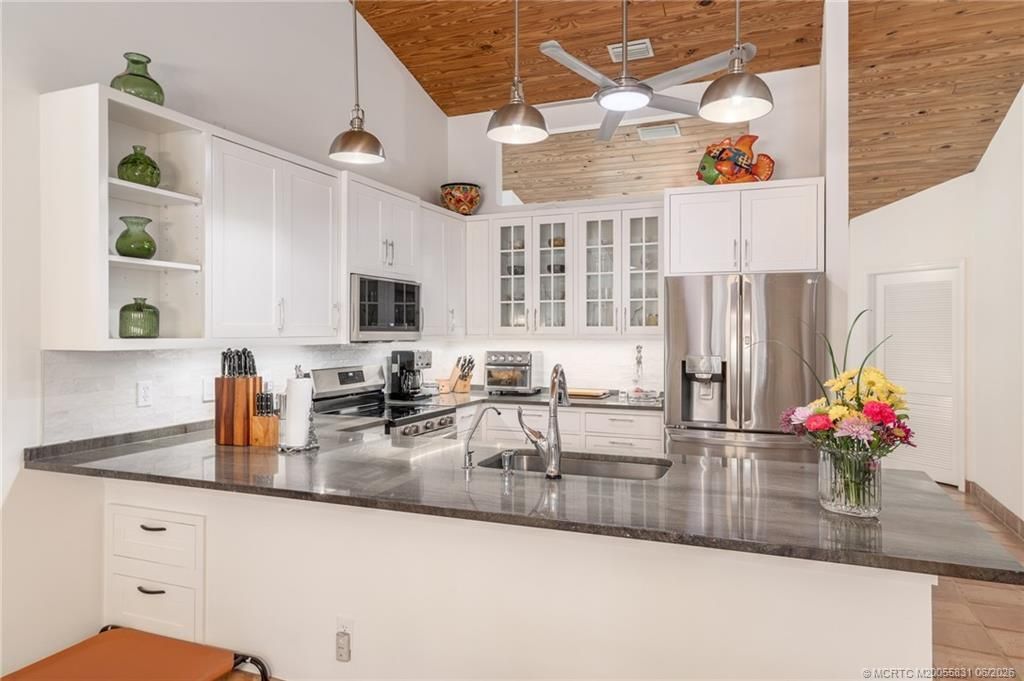 6785 SW Gaines Avenue, Stuart, FL 34997 Photo