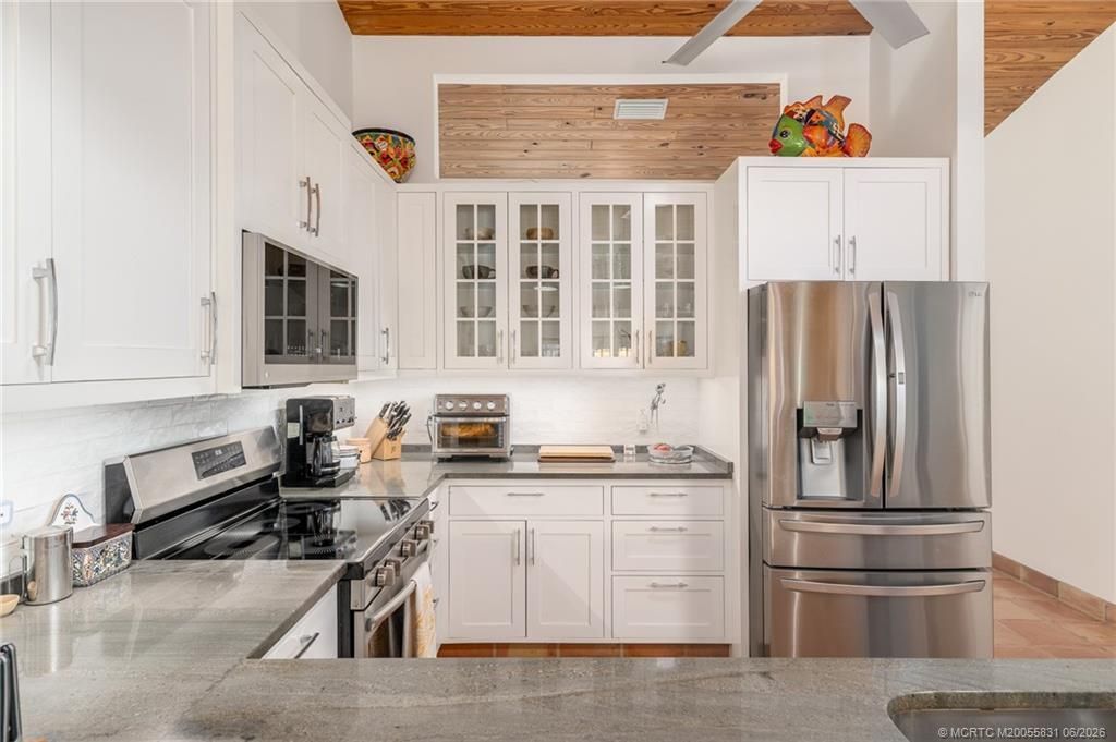 6785 SW Gaines Avenue, Stuart, FL 34997 Photo