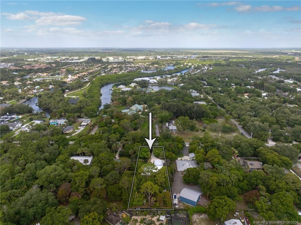6785 SW Gaines Avenue, Stuart, FL 34997 Photo