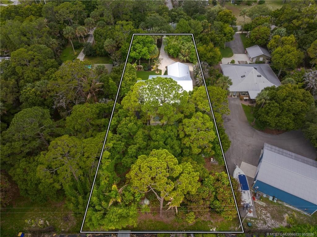 6785 SW Gaines Avenue, Stuart, FL 34997 Photo