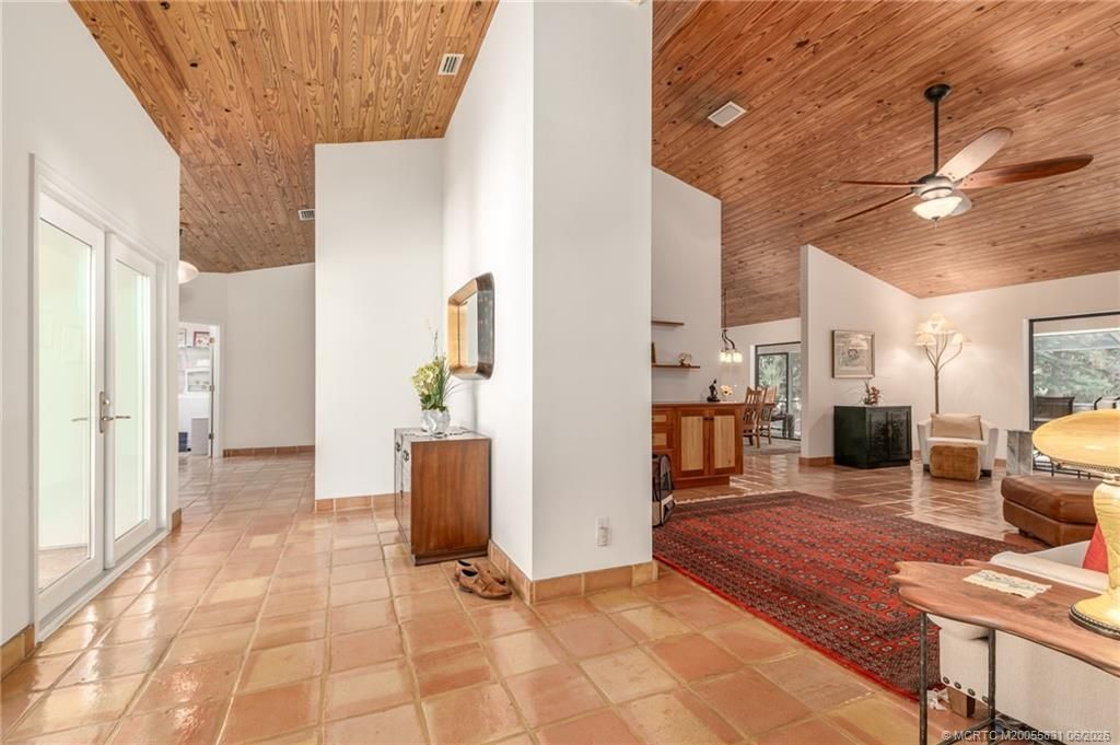 6785 SW Gaines Avenue, Stuart, FL 34997 Photo
