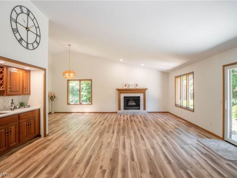 117 Brookview Drive SW, North Canton, OH 44709 Photo 5