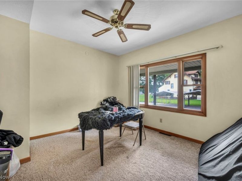 1202 Lawrence Road NE, Canton, OH 44705 Photo 3