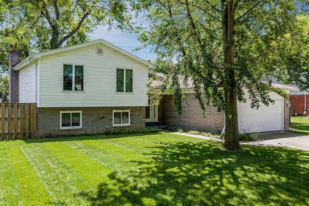 403 Lexington Drive, Saline, MI 48176 Main Photo