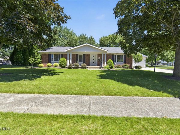 1006 Westchester Avenue, Napoleon, OH 43545