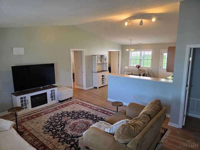 47 Indian Cove Circle, Oxford, OH 45056 Photo 2