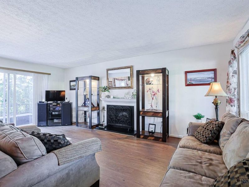 16 N Applewood Court, Fairfield, OH 45014 Photo 6