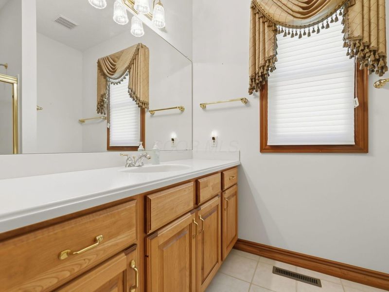 7624 Mikayla Drive , Westerville, OH 43082 Photo 16