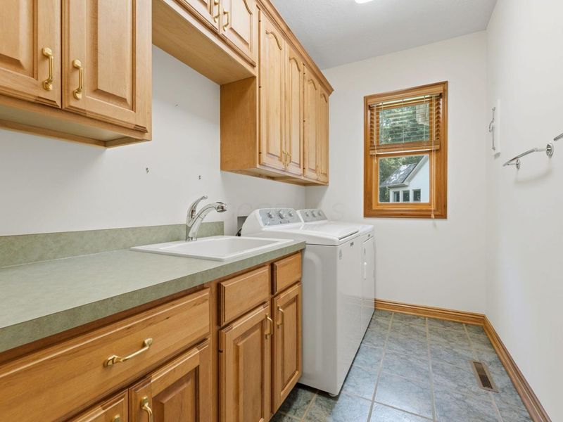 7624 Mikayla Drive , Westerville, OH 43082 Photo 18