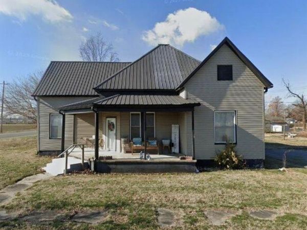 402 W Murray Lane, Sikeston, MO 63801