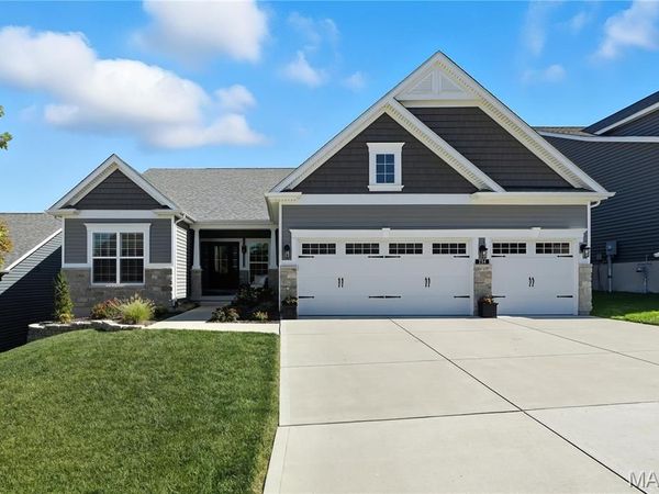 734 Crested Point Drive , Eureka, MO 63025