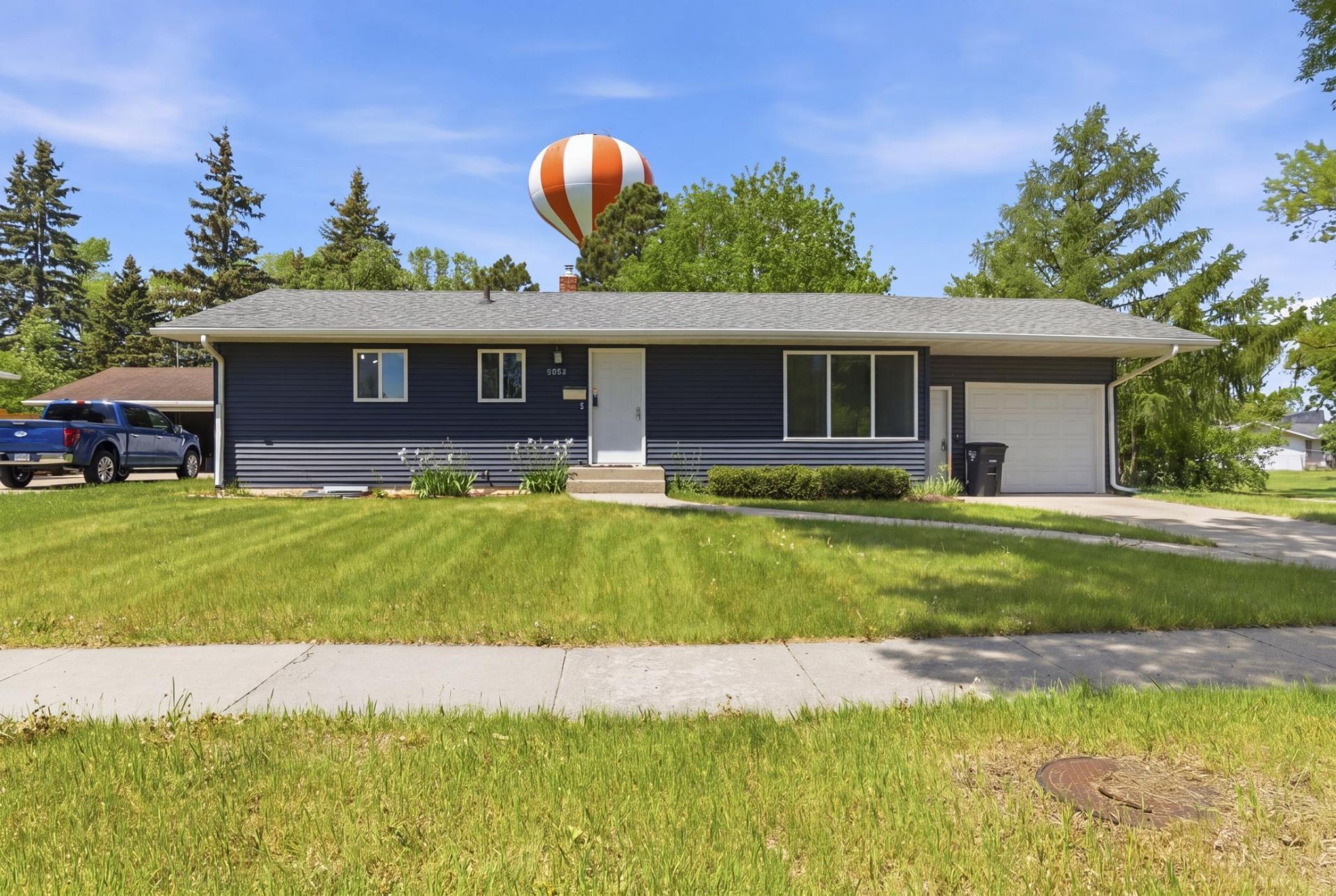 2934 10th Street N, Fargo, ND 58102 Main Photo