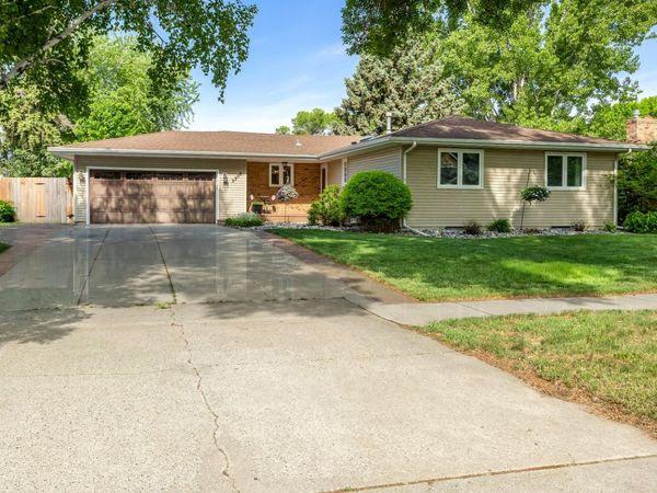3308 Elm Street N, Fargo, ND 58102