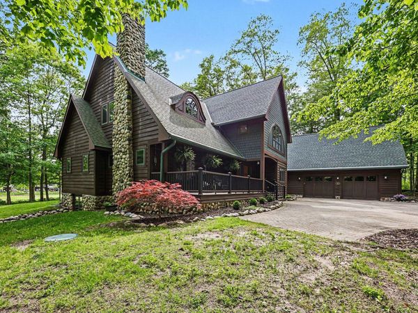 2515 Southwoods Trail, Ann Arbor, MI 48108