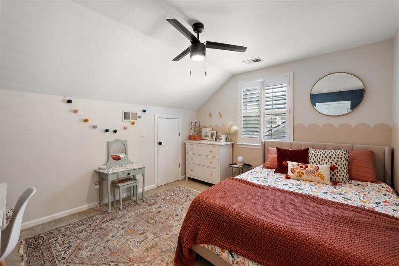 2448 Fulford Court Photo 17