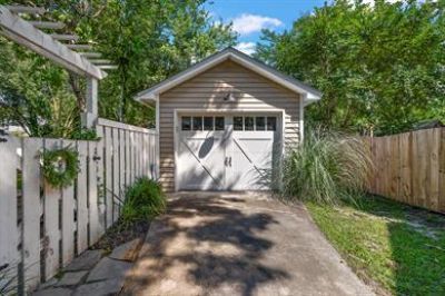 2448 Fulford Court Photo 24